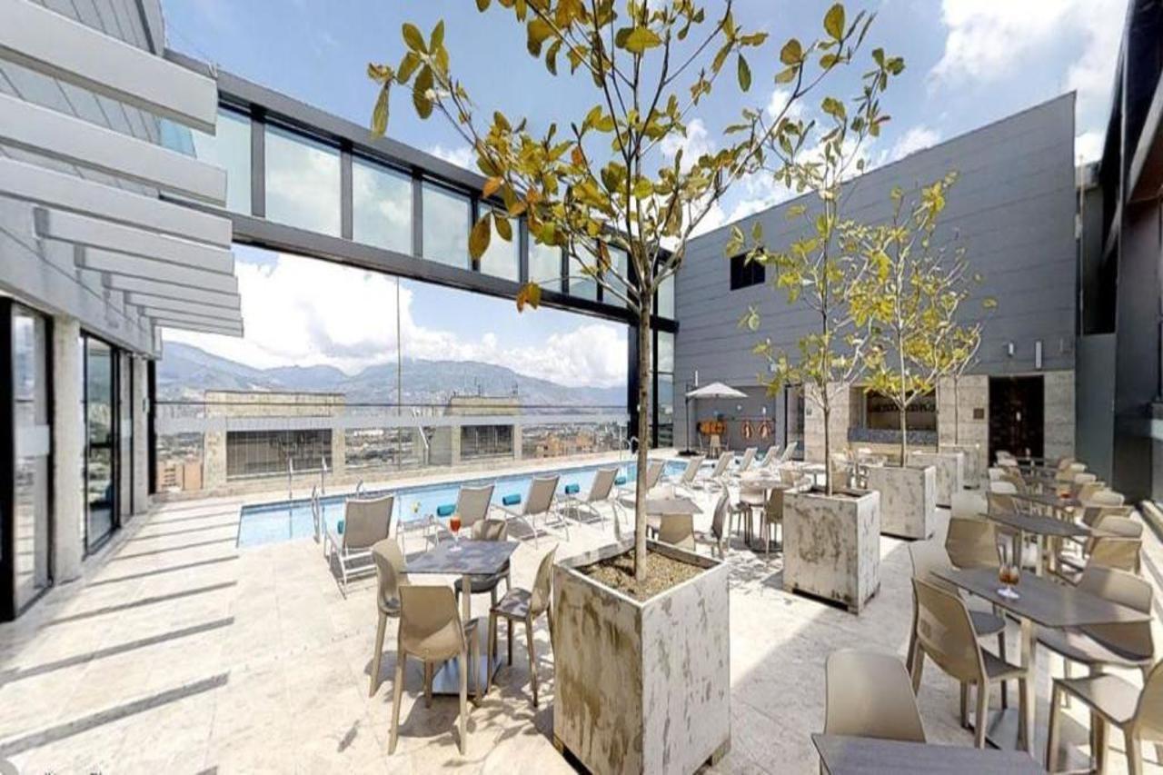 Hotel Estelar Square Medellín Exteriör bild