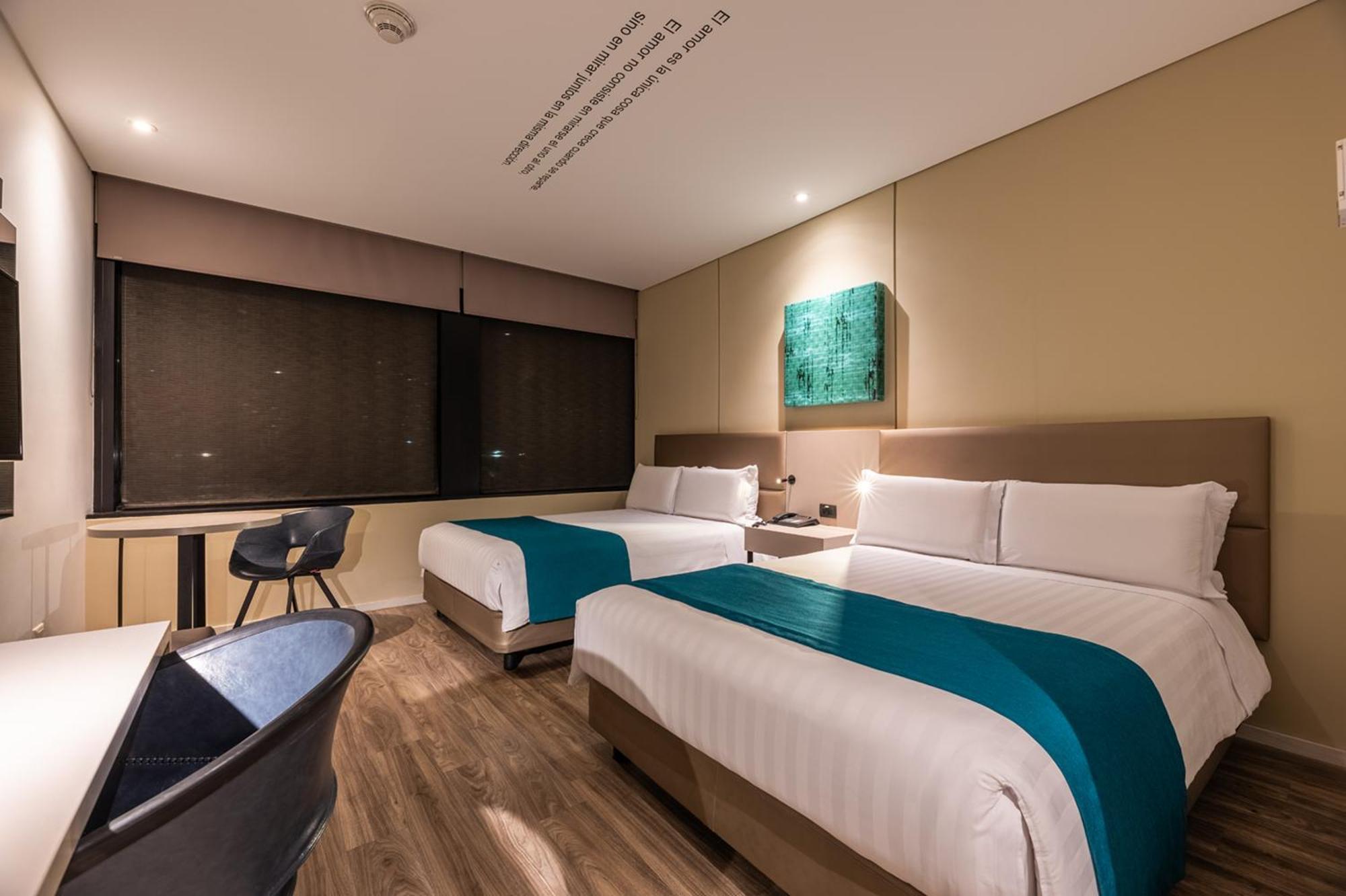 Hotel Estelar Square Medellín Exteriör bild