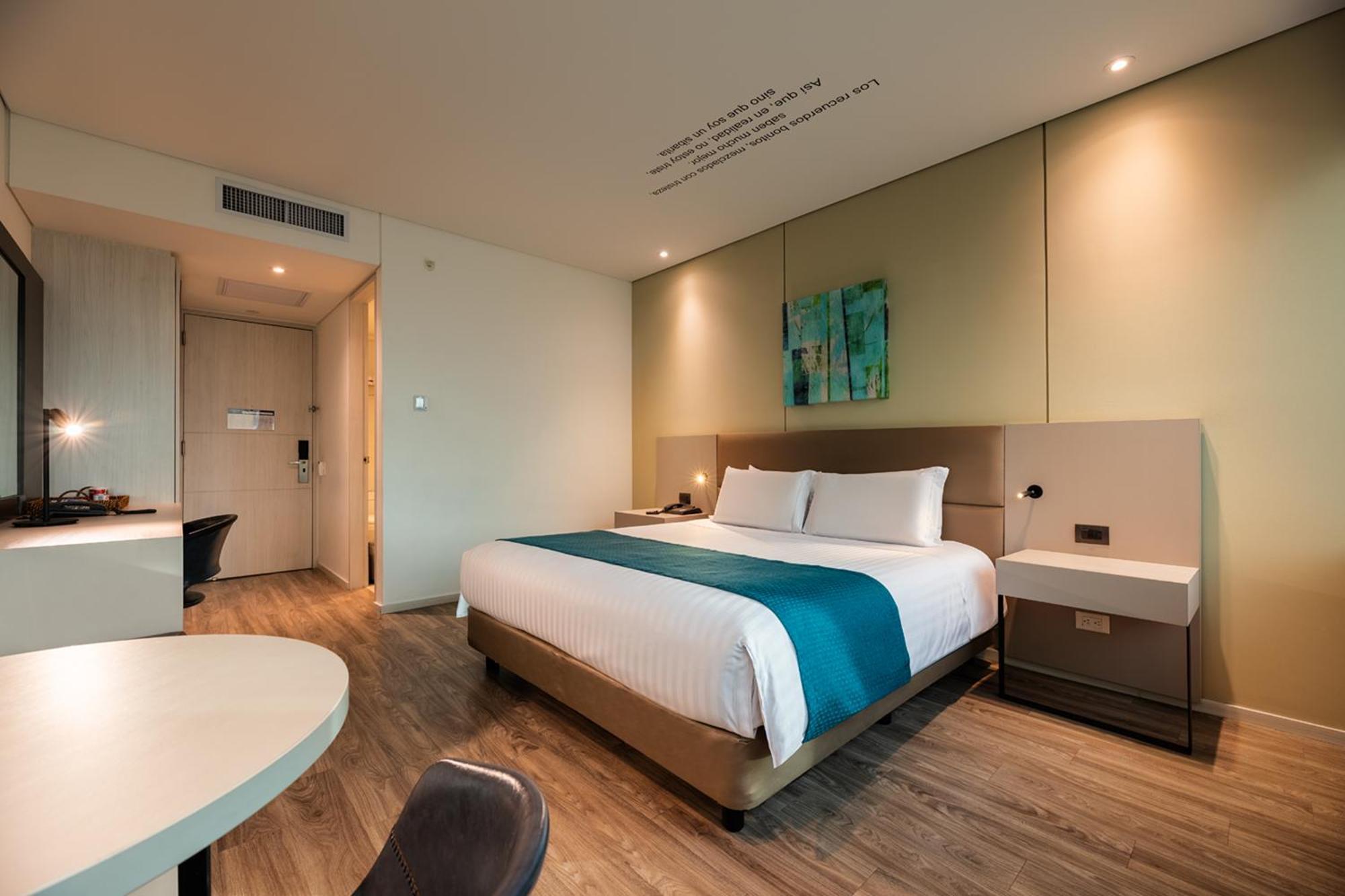 Hotel Estelar Square Medellín Exteriör bild